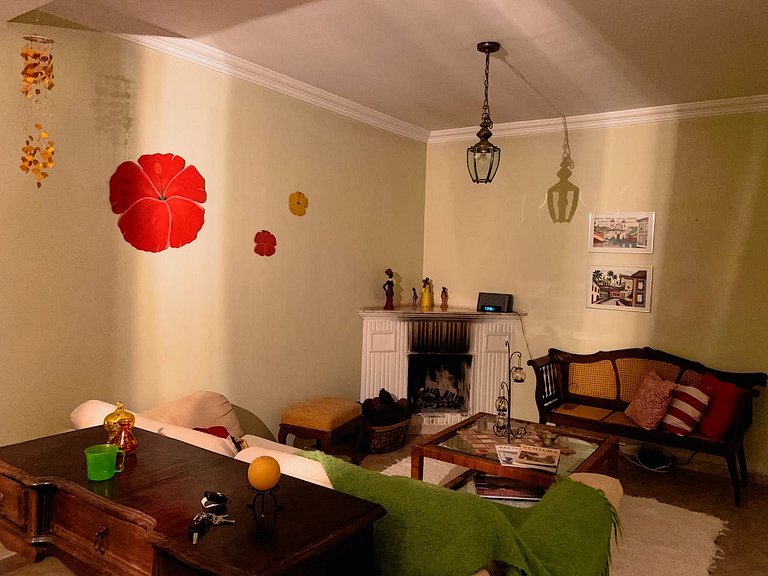 Espaço gourmet e home-office na Granja