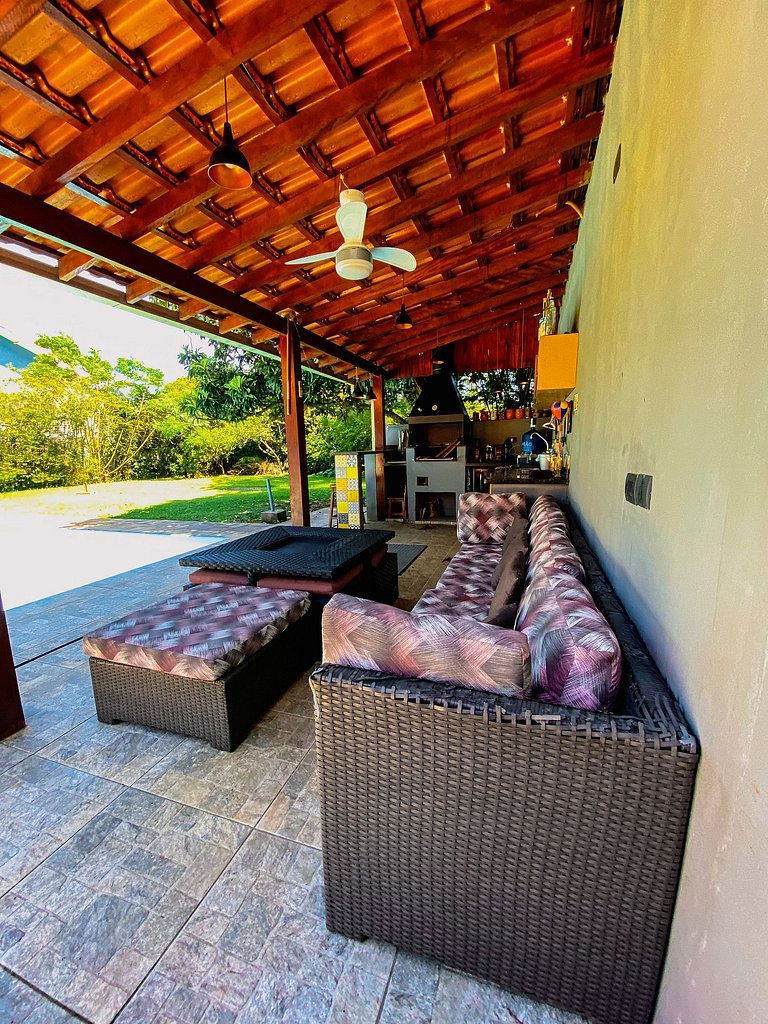 Excelente casa terrea na Granja Viana