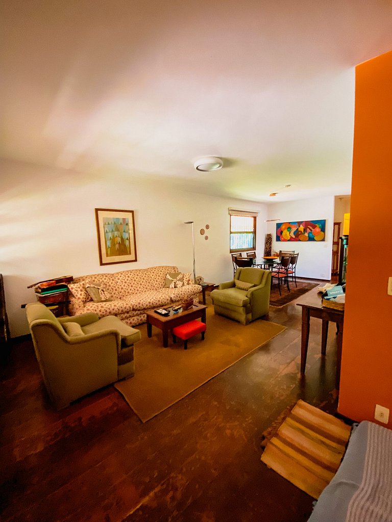 Excelente casa terrea na Granja Viana