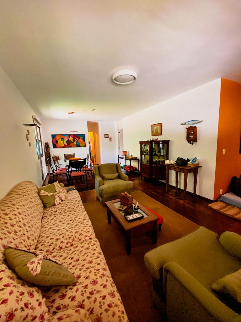 Excelente casa terrea na Granja Viana