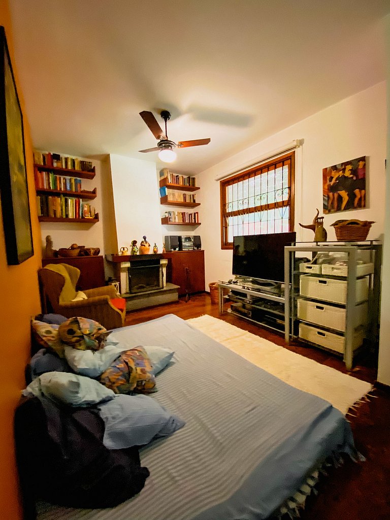 Excelente casa terrea na Granja Viana