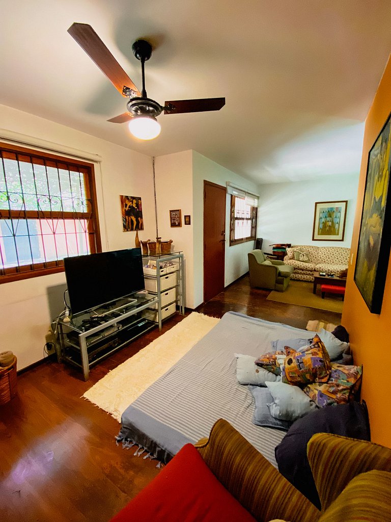 Excelente casa terrea na Granja Viana