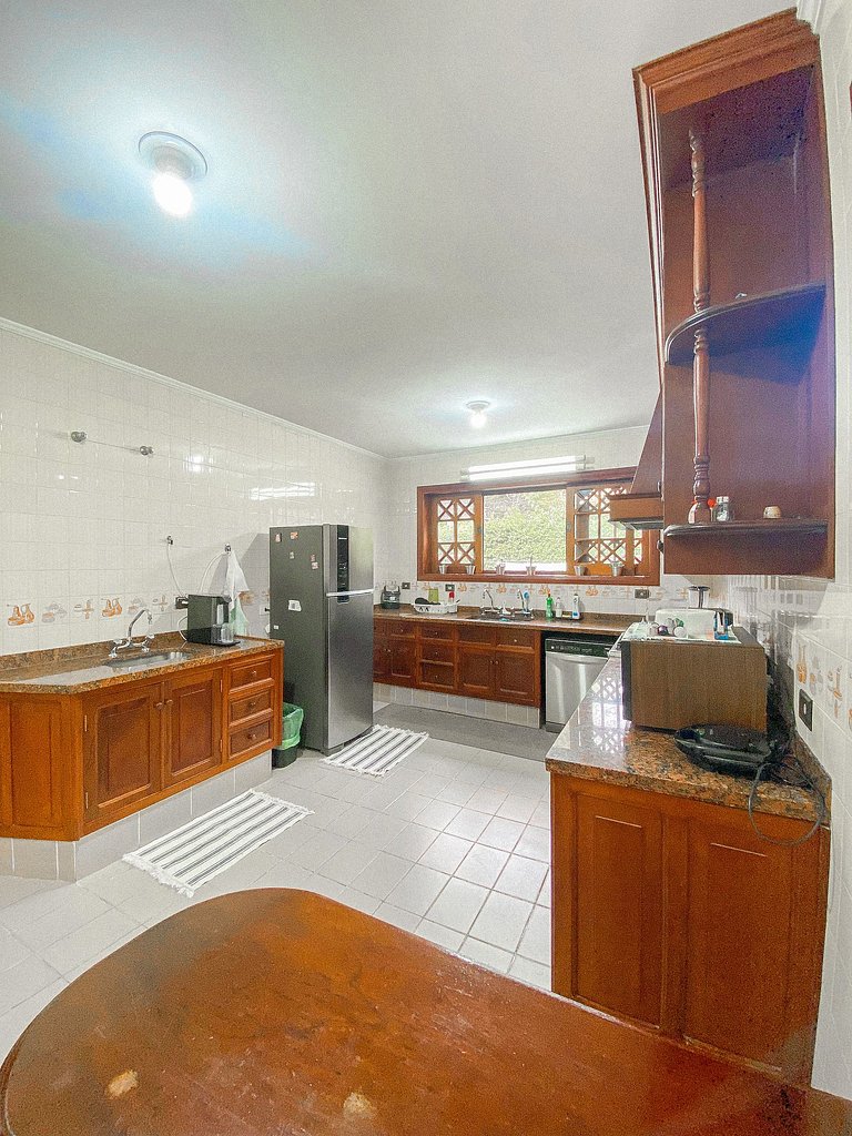 Excelente propriedade na Granja Viana