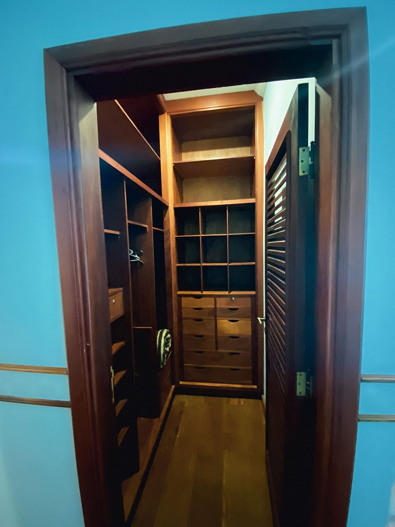 Excelente propriedade na Granja Viana
