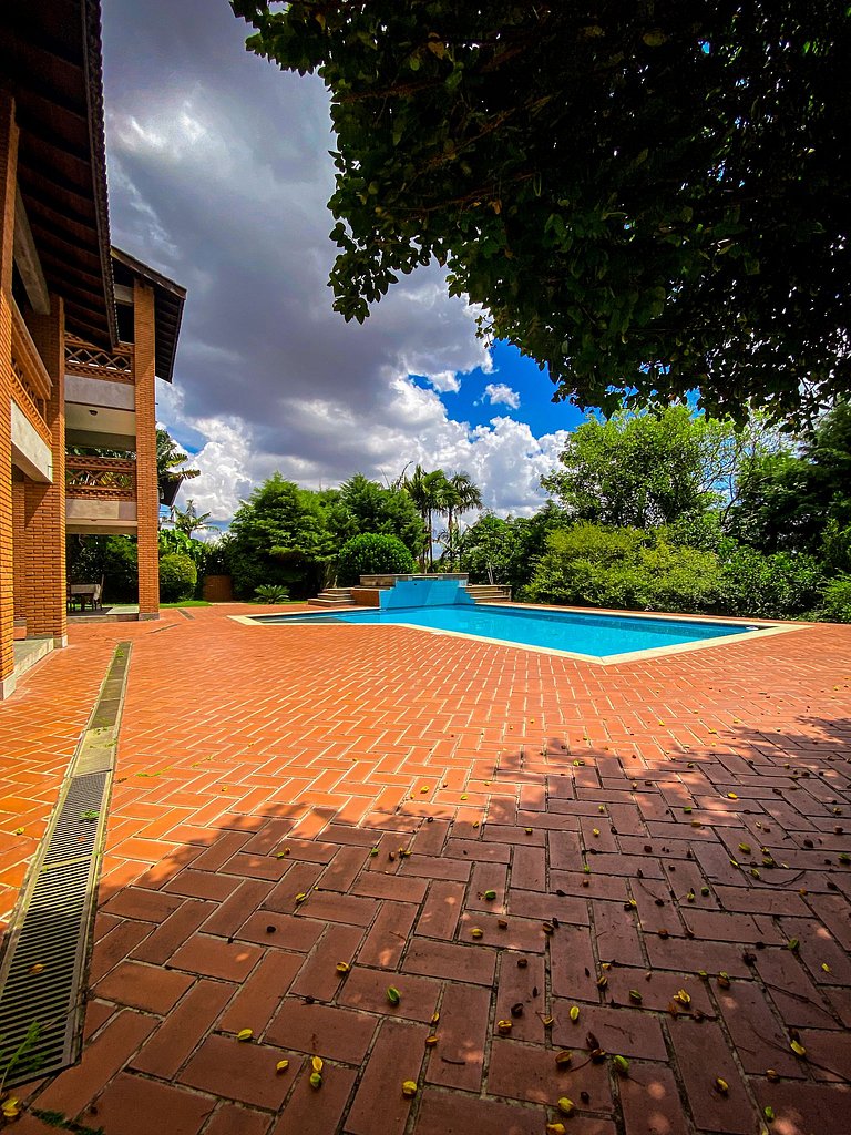 Excelente propriedade para eventos na Granja Viana