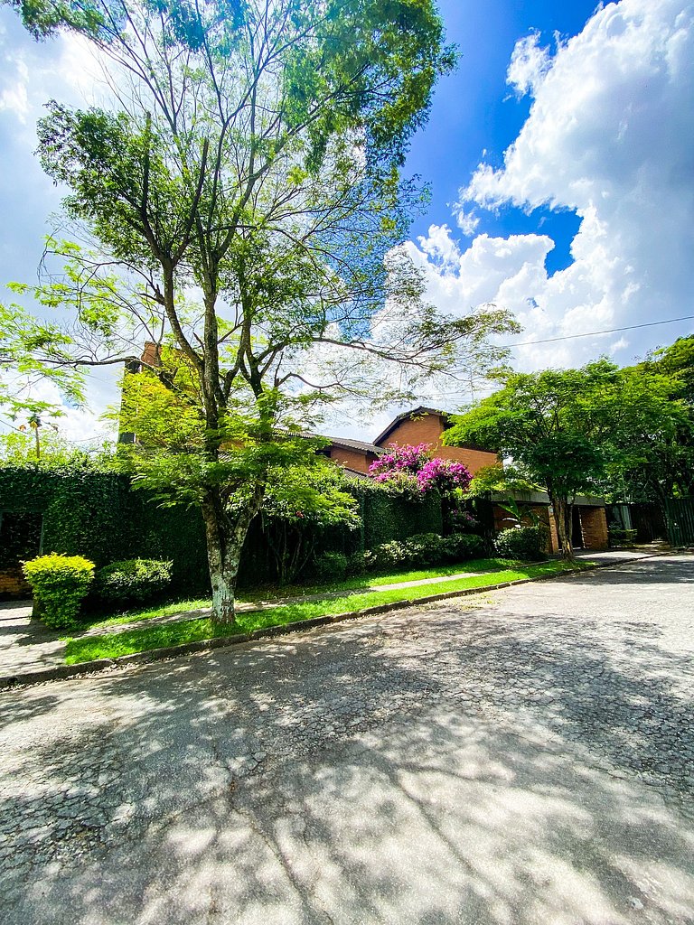 Excelente propriedade para eventos na Granja Viana