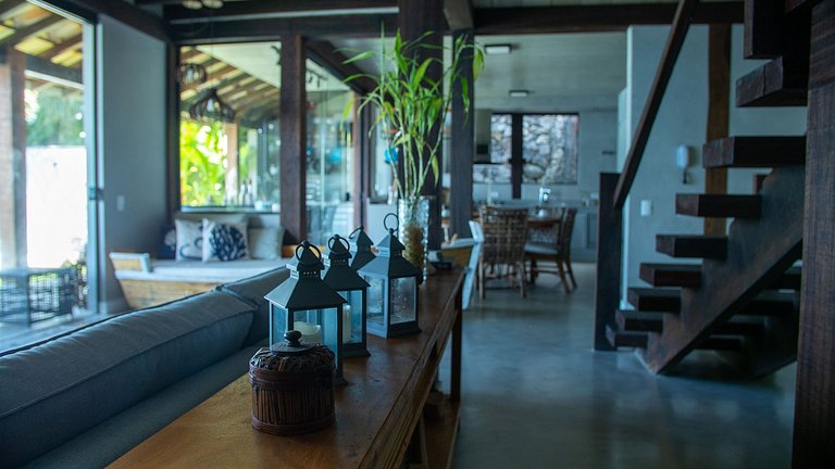 Casa pé na áreia em frente à Ilhabela