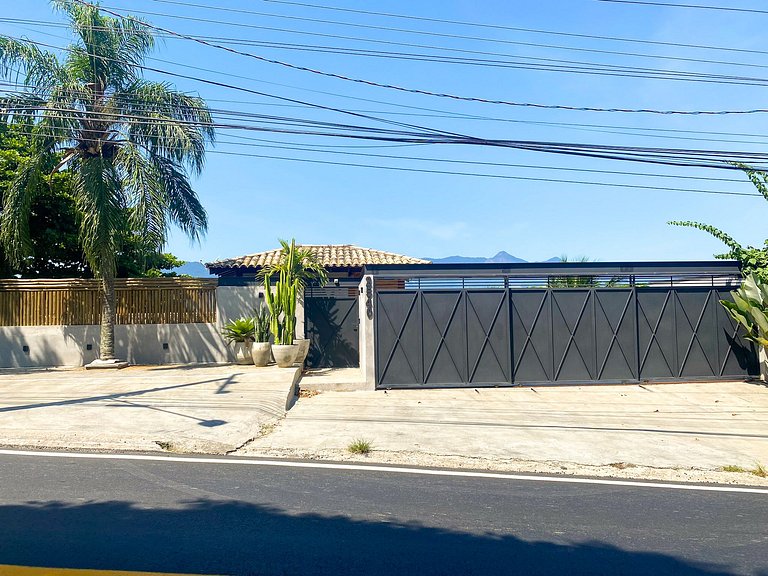 Casa pé na áreia em frente à Ilhabela