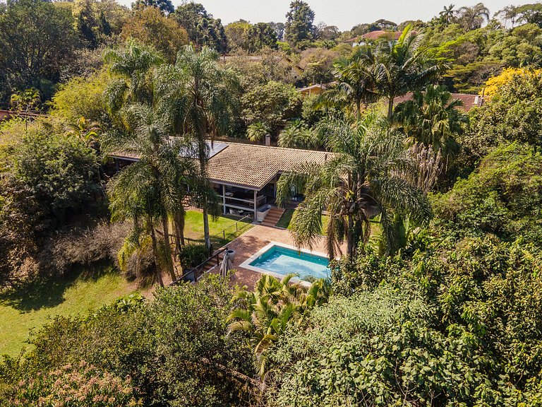 Arquitetura única na Granja Viana