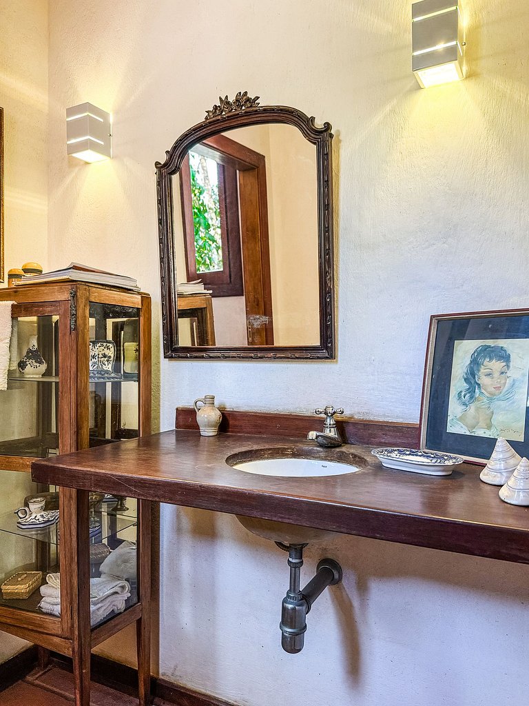 Obra-prima Arquitetônica na Granja Viana
