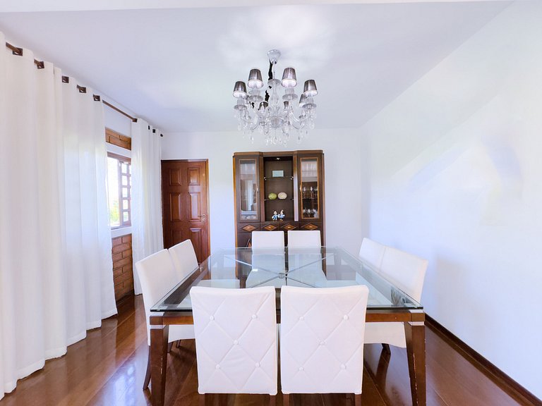 Casa de Luxo 2500m² na Granja Viana