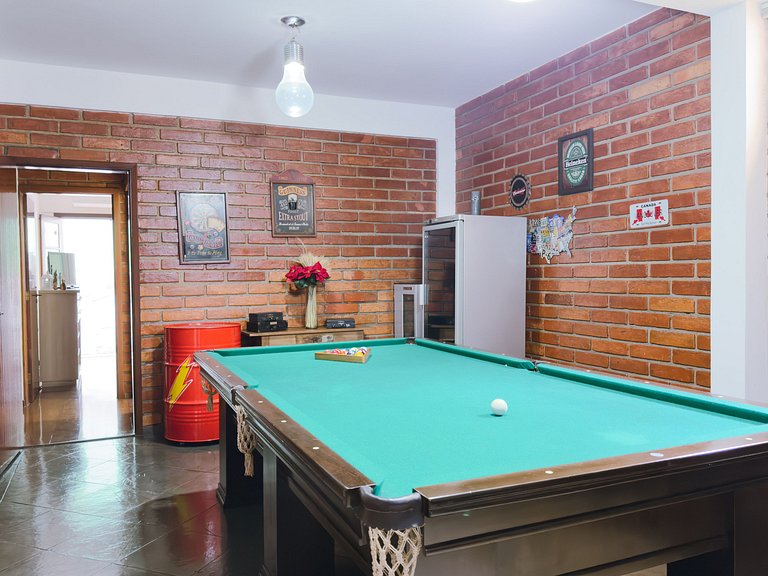 Casa de Luxo 2500m² na Granja Viana