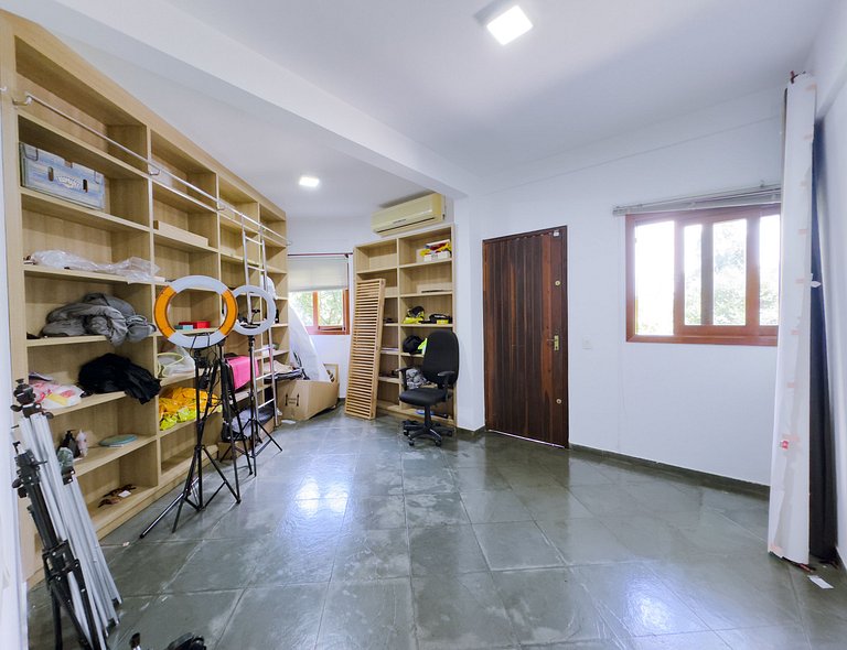 Casa de Luxo 2500m² na Granja Viana