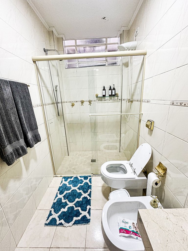 Casa de Luxo 2500m² na Granja Viana