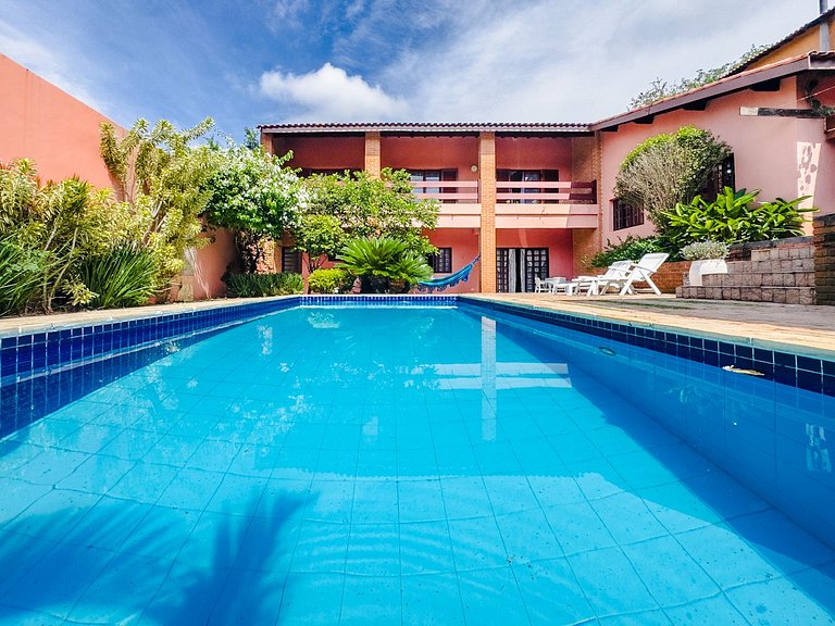 Spacious house just 30 minutes from São Paulo