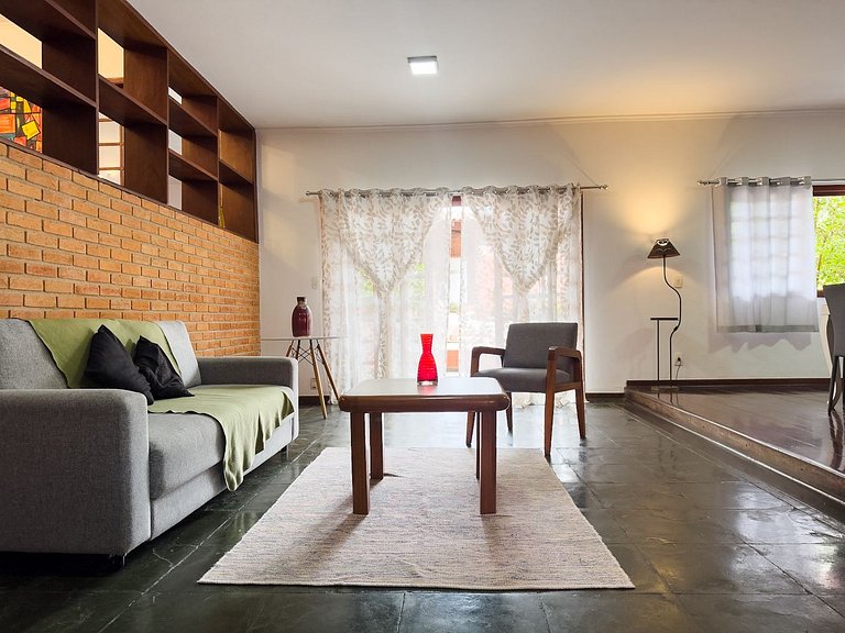 Spacious house just 30 minutes from São Paulo