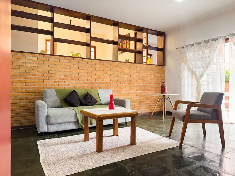 Spacious house just 30 minutes from São Paulo
