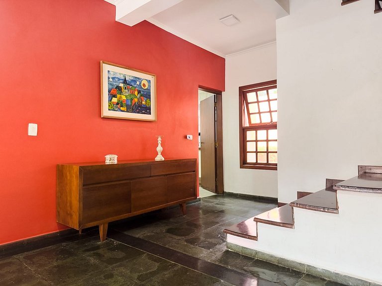 Spacious house just 30 minutes from São Paulo
