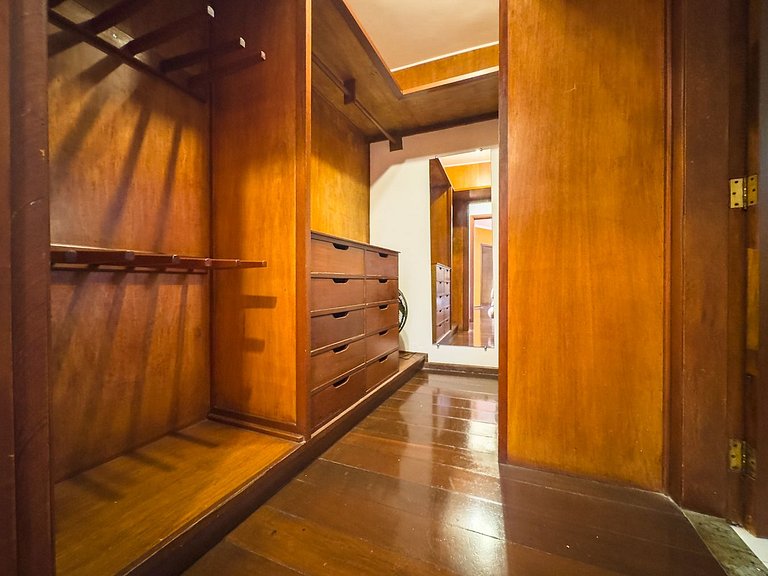 Spacious house just 30 minutes from São Paulo