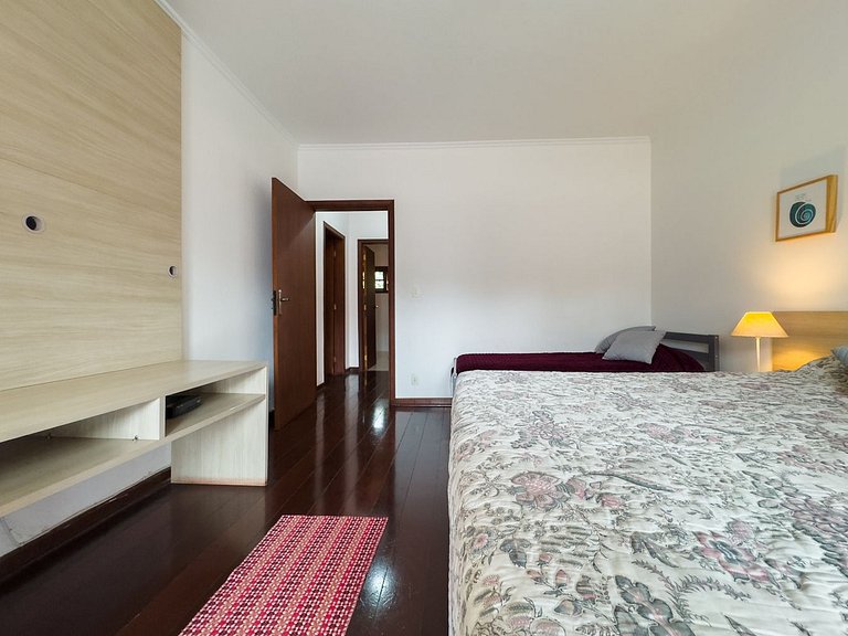 Spacious house just 30 minutes from São Paulo