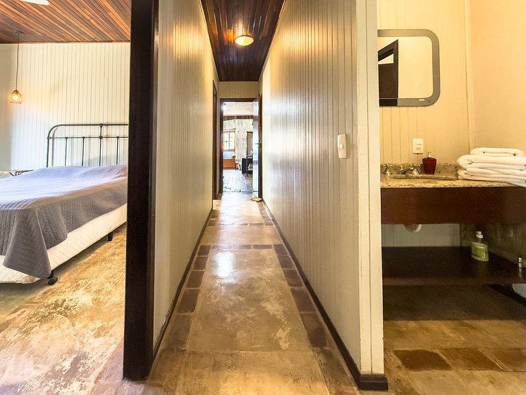 Cozy and Comfortable One-Story House in Granja