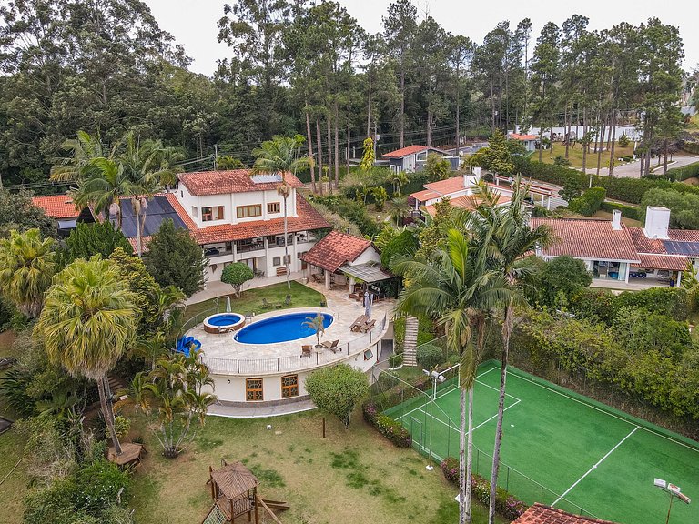 Refúgio de Alto Padrão na Granja Viana