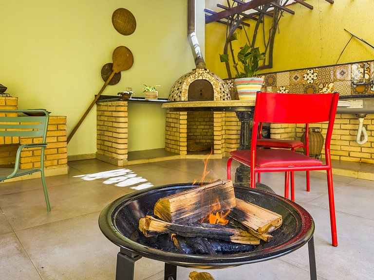 Espaço gourmet e home-office na Granja
