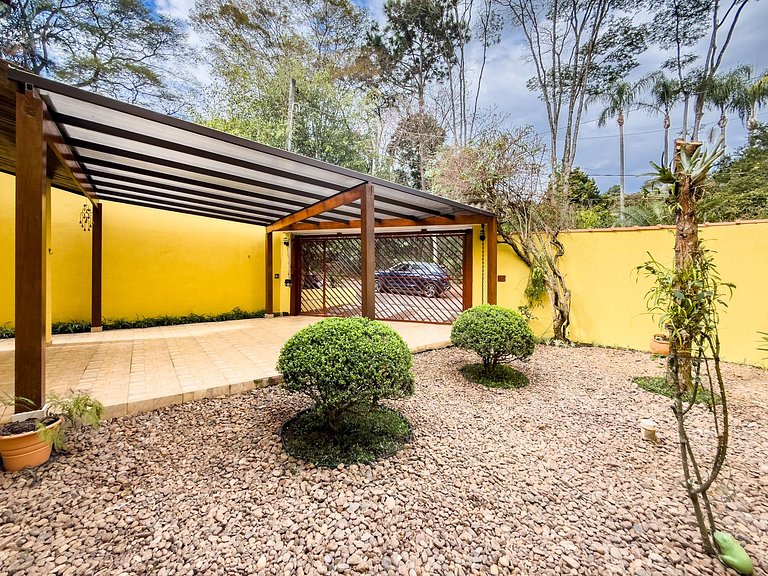 Espaço gourmet e home-office na Granja