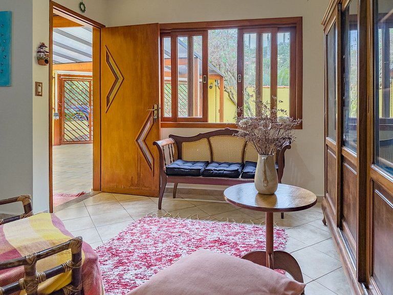 Espaço gourmet e home-office na Granja
