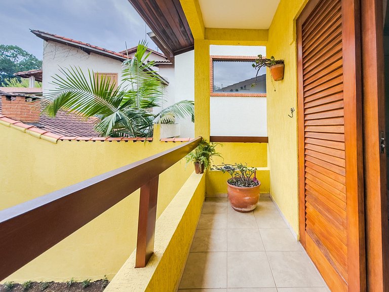 Espaço gourmet e home-office na Granja
