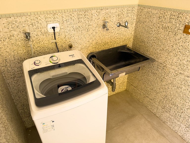 Espaço gourmet e home-office na Granja