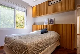 img-fluid