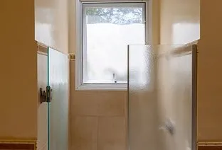 img-fluid