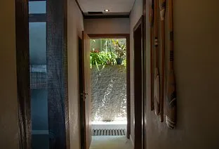 img-fluid