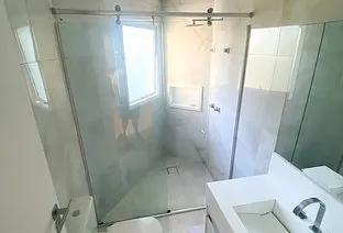 img-fluid