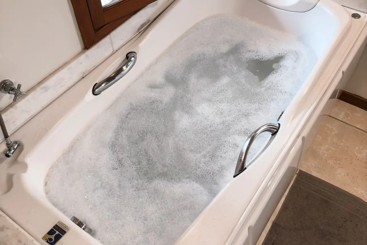 Bathtub