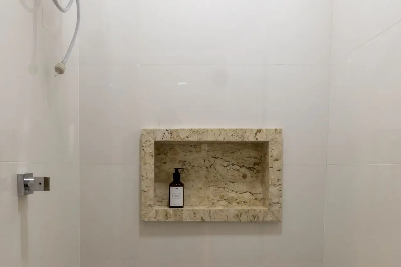 Baño (foto 26) · Casa con vista panorámica y piscina Granja Viana, Vila Diva, Carapicuíba