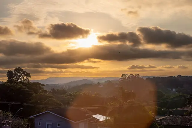 Puesta de Sol · Casa con vista panorámica y piscina Granja Viana, Vila Diva, Carapicuíba