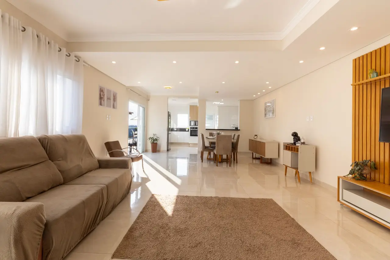 Area de estar · Casa con vista panorámica y piscina Granja Viana, Vila Diva, Carapicuíba