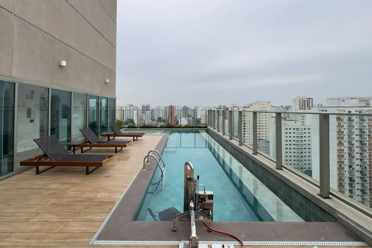 Piscina (foto 24) · Studio nuevo en Moema cerca de CGH y del metro, São Paulo