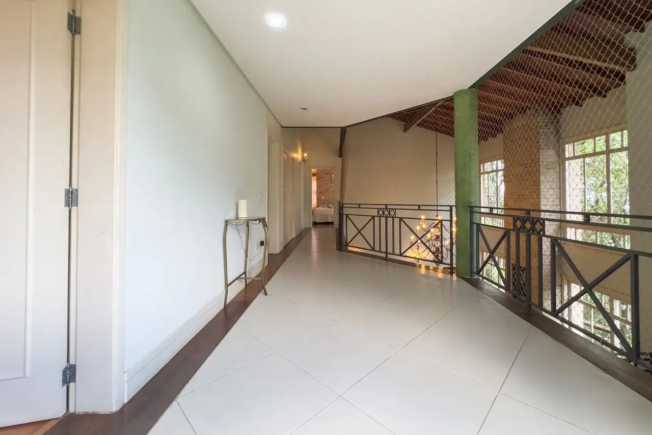 Casa com piscina e 3 suítes na Granja Viana · foto 33