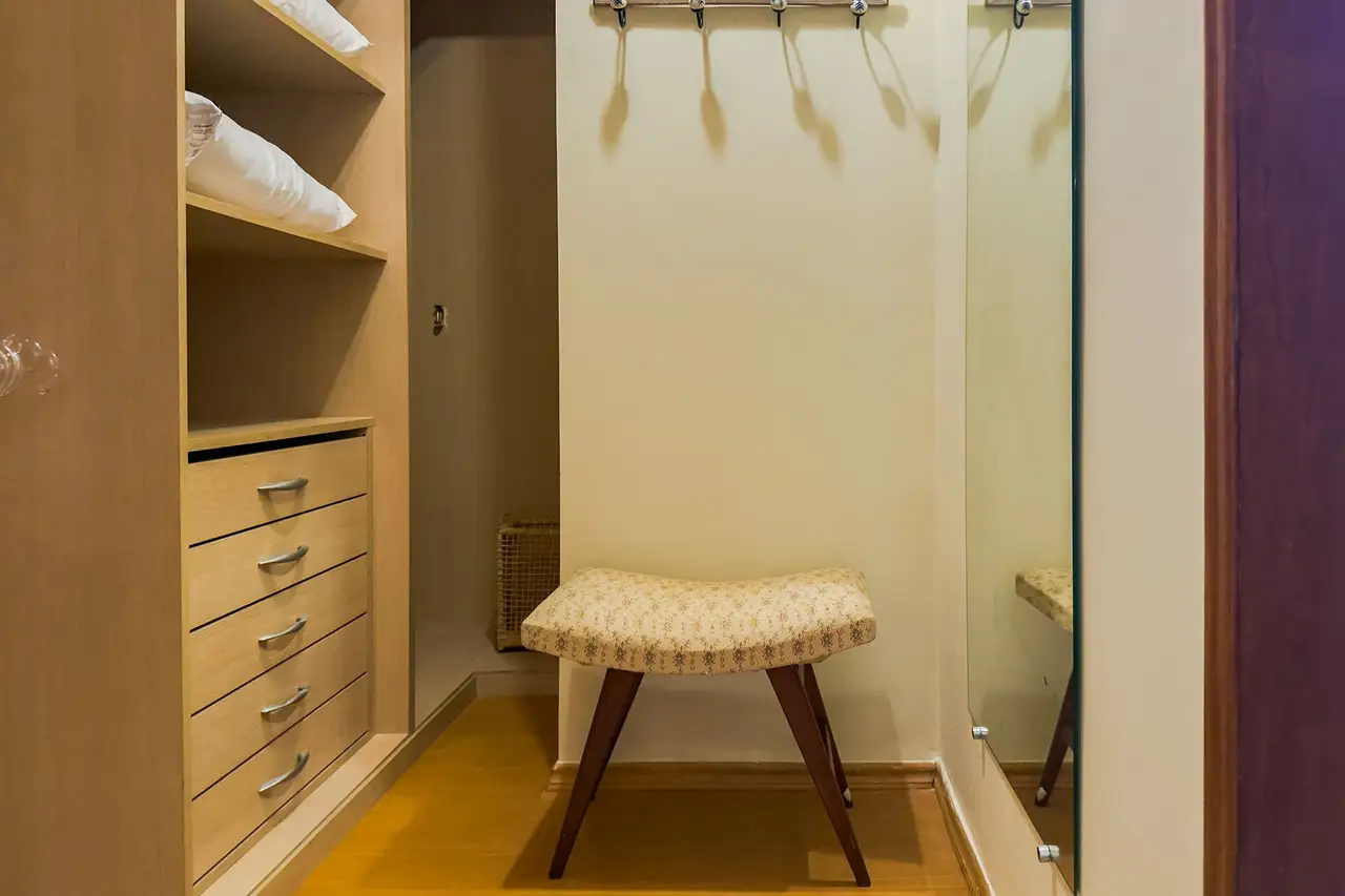 Espaço gourmet, 3 suítes com A/C na Granja Viana · foto 31