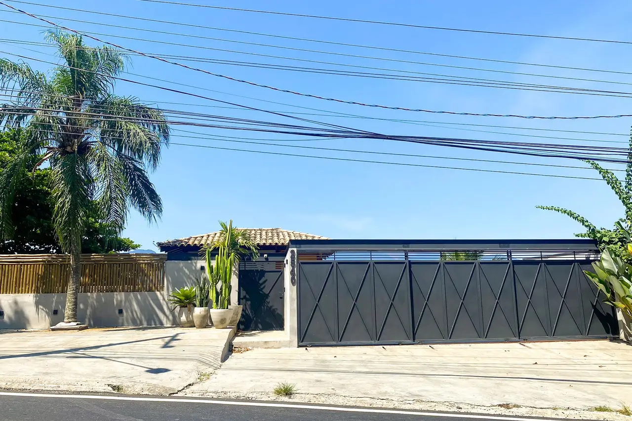 Facade / entrance
