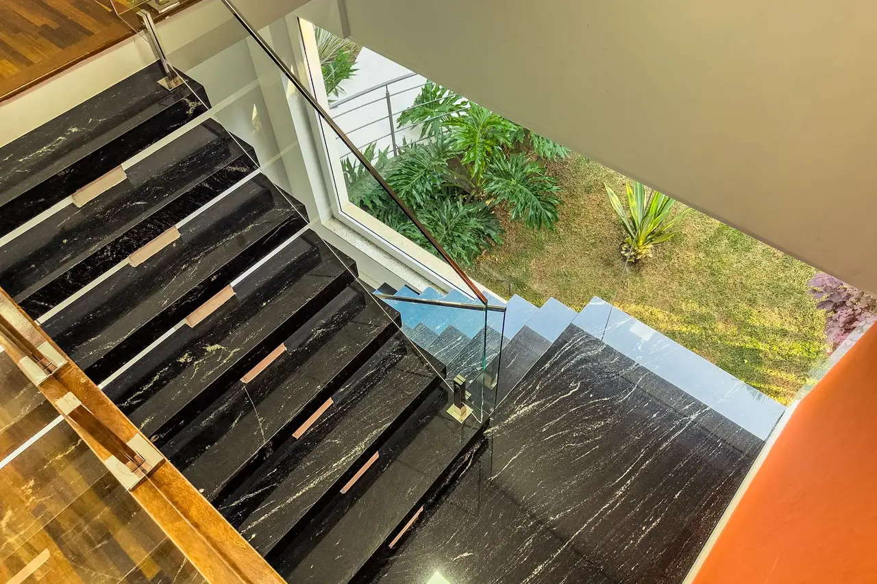 Casa de Alto Padrão com 4 suítes | 30 min de SP · foto 37